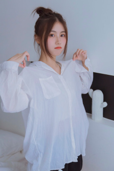 美女视频 衣服 抛光